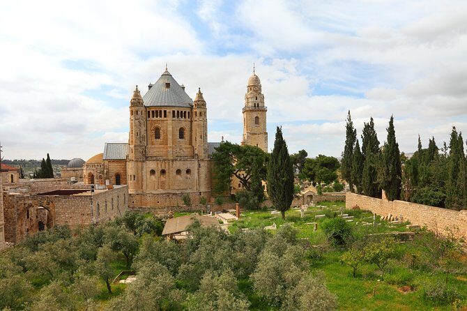 1-Night Private Jerusalem and Bethlehem Tour from Amman - Border day at Allenby: plan for the real timeline