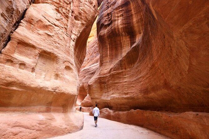 2-Day Tour: Petra, Wadi Rum, and 3Hour Stop at Aqaba or Dead Sea - The 7:00 am start from Amman (why early matters here)