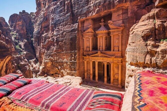 2 Days Petra and Wadi Rum Private Guided Tour - Switching gears: Petra to Wadi Rum without the stress