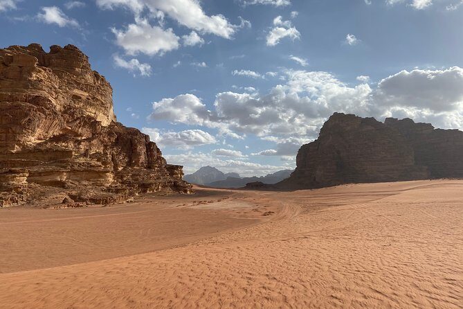 3-Day Group Tour to Petra, Wadi Rum and northern Jordan from Amman/Dead Sea - Petra and Wadi Rum in 3 days: what this trip is really like