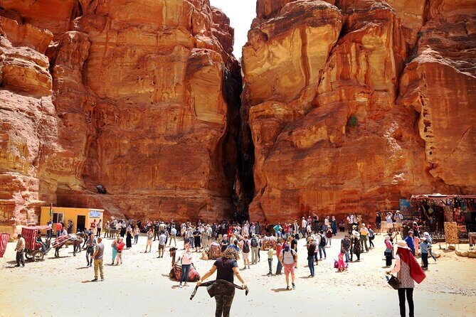 3-DayJordan Short Break Private Tour - Day 2: Petra at a smart pace (4 hours, Siq to Al Khazna)