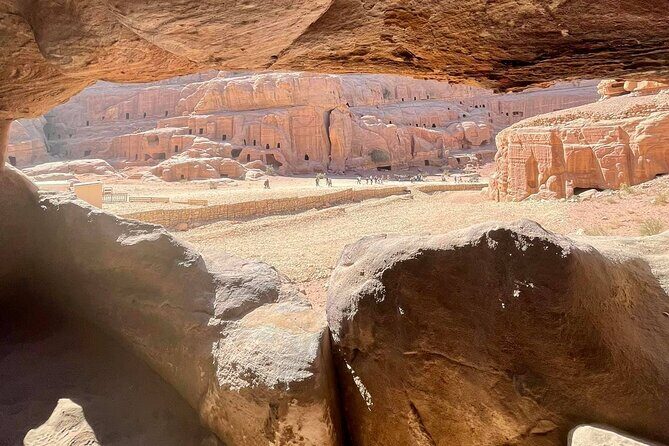 3 Epic Nights in South Jordan exploring with the locals. - Meet Natalie and Feras: The Local-Guide Advantage in South Jordan