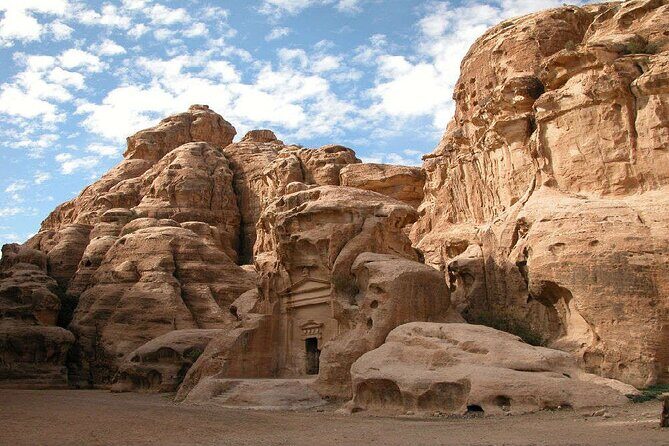 3-hour Private Guided Tour In Petra with hotel pick up. - Hotel pickup inside the Petra region: less hassle, more Petra