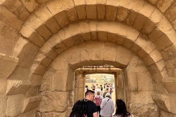 4-Day Private Tour, Jordan superiority - Drivers and guides: safety, timing, and how it shows up day to day
