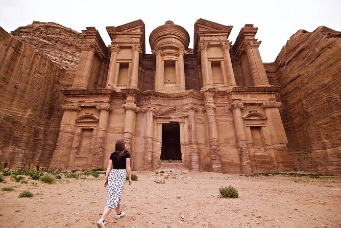 4-Days Tour of Jerash, Petra, Wadi Rum & Dead Sea from Amman - Jerash Ruins: Artemis Temple and the Theatre That Still Feels Alive
