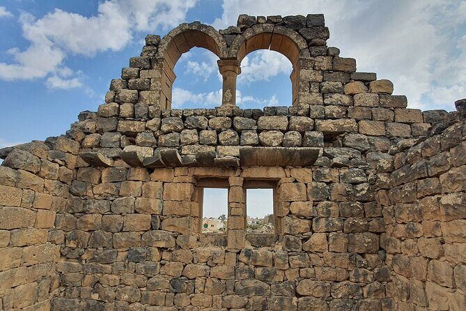 5-Desert Castles of Jordan Full-Day Private Tour from Amman - The Drive Experience: Air-Conditioned Comfort, Wi-Fi, and Real-Time Sanity