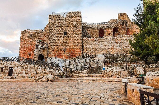 7 Day 6 Night Discover Jordan Tour - Petra day: Siq, Treasury, and a guide who makes it click