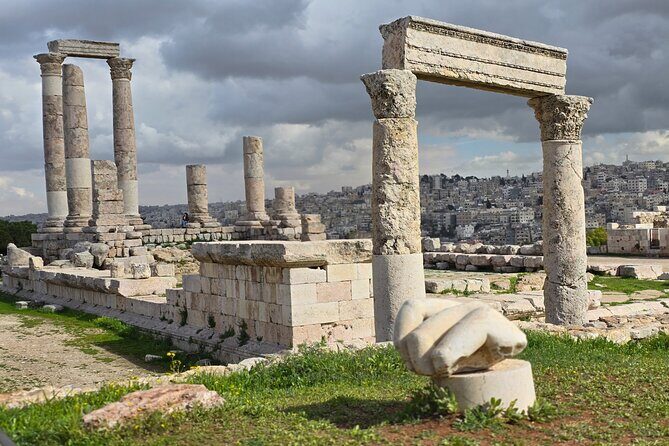 8-Night Best of Jordan Tour: Jerash, Petra with Aqaba and Dead Sea Overnight - Jerash’s Roman streets: columns, plazas, and Temple of Zeus scale