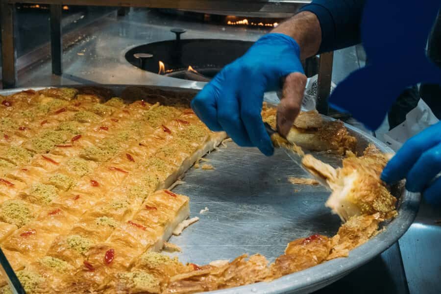 Amman: Guided Food Tour in Downtown - Mansaf and the comfort-food side of Jordanian cuisine