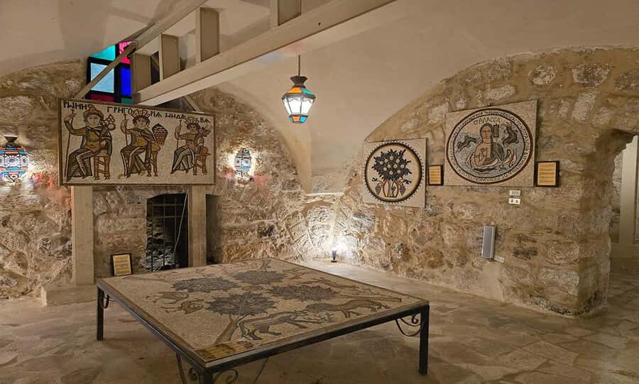 Amman: Madaba City, Mount Nebo & Dead Sea Private Day Tour - Amman Panoramas: Citadel Views, Roman Theater, and Rainbow Street