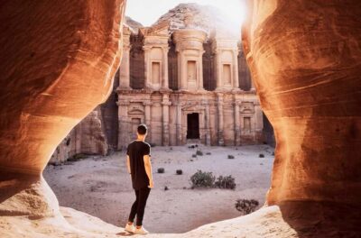 Amman: Petra, Wadi Rum, and Dead Sea 2-Day Tour - Entering Petra through the Siq: what four hours really gives you