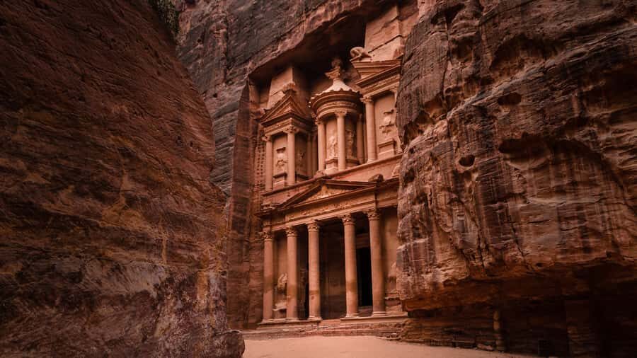 Amman: Private 2-Day Tour to Petra, Wadi Rum & Dead Sea - Day 2 Morning: Wadi Rum Jeep Time With Bedouin Hosts