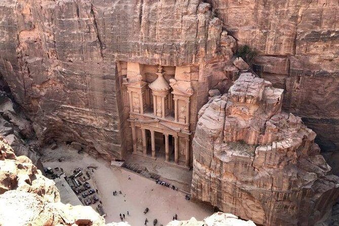 Day Tour To Petra From Amman - Inside Petra: the route that hits the Siq and Treasury first