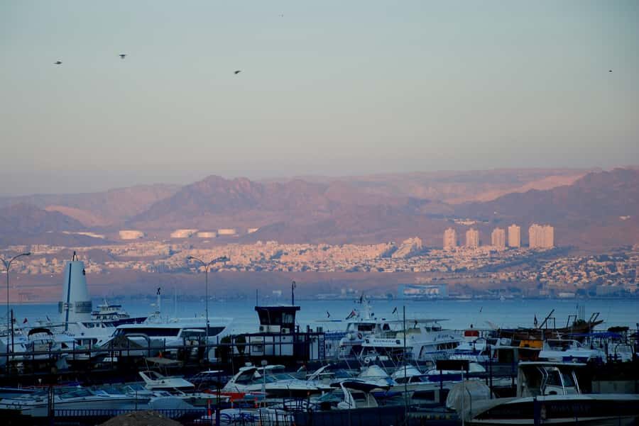 Discover Aqaba in Style: A 3-h City Tour by Car with meal - Old Souk, Mosque, and the Meaning Behind Place Names