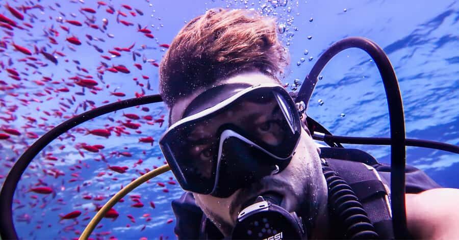 Explore Aqaba's Depths: Scuba Diving Tour, with Hotel Pickup - Wreck Targets: Tank and Seven Sisters Wreck for Story-Driven Scuba