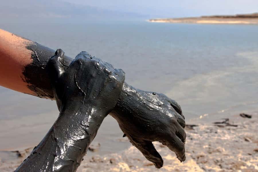 Explore the Dead Sea on a Half-Day Tour From Amman - Entering The Lowest Point On Earth: What Floating Really Feels Like