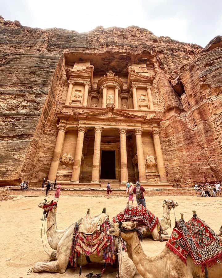From Amman: Full-Day Private or Group Tour to Petra - From the Siq to Al‑Khazneh: How the Walk Sets the Tone