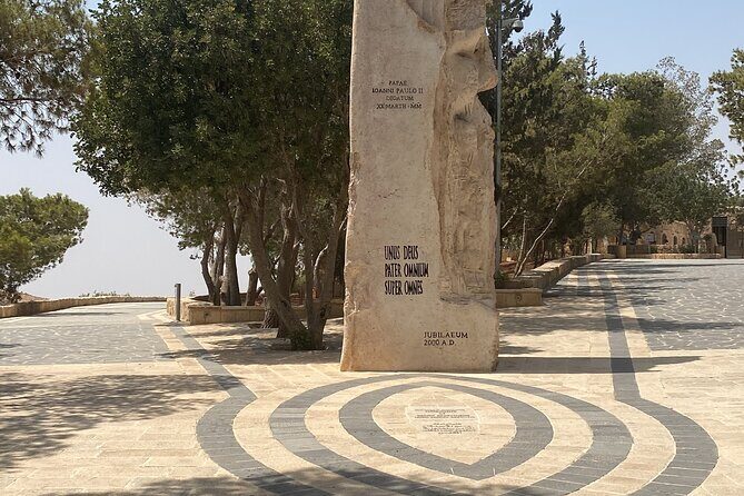 From Amman: Group Day Tour Madaba Mount Nebo & Dead Sea to Amman - The ride back to Amman: arriving with the day still intact