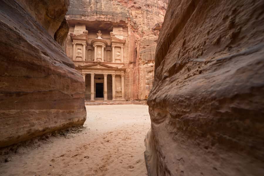 From Eilat: Petra Ancient City Tour and Buffet Lunch - Entering Petra Through the Siq Canyon: More Than a Walkway