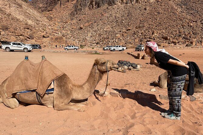 Full Day 4x4 Classic Desert Tour with overnight in private tent - Sunset Timing: Why This Day-Plus-Night Format Works