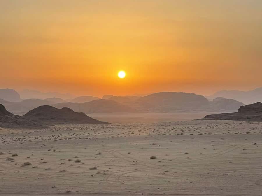 Full Day Jeep Tour ( Lunch) Wadi Rum Desert Highlights - Wadi Rum in One Day: What This 8-Hour Jeep Plan Delivers