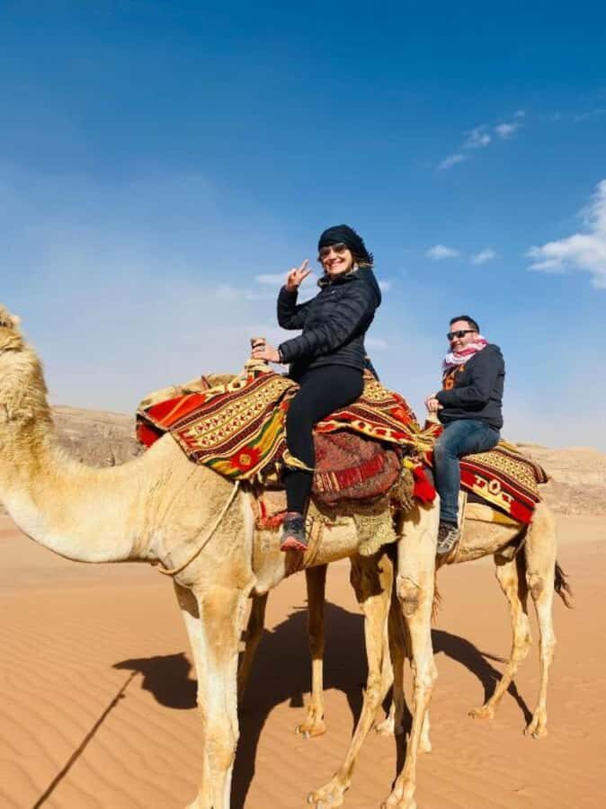 Full Day Jeep Tour ( Lunch) Wadi Rum Desert Highlights - Guide Quality, English Support, and the Small-Group Pace