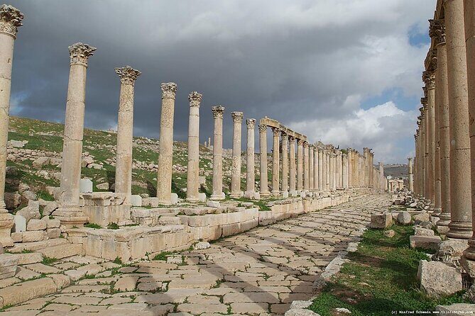 Full day Tour in Jerash and Dead sea from Amman - What’s included on the day (and what you’ll likely want to bring)