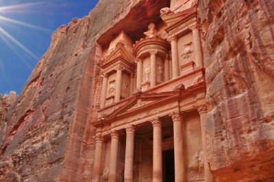Full-Day Tour to Petra From Amman. - Entering the Siq and Reaching Al-Khazneh: The Moment Everyone Remembers