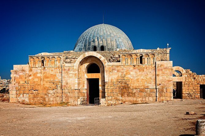 Guided Amman Tour with lunch (4 hrs) - Abdoun Circle Drive and Lunch at a Local Arabic Restaurant