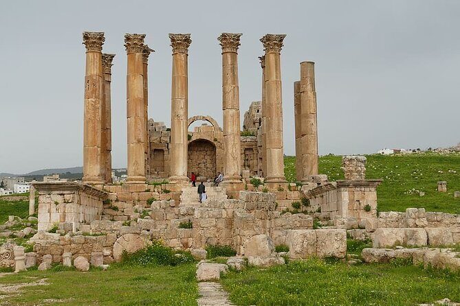 Jerash and Ajloun Castle Full day Tour - Onboard Wi-Fi and comfort on a long Amman-to-north day