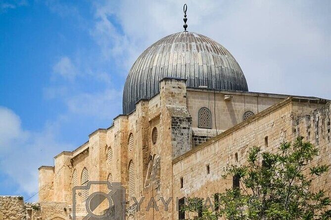 Jerusalem & Bethlehem Full-Day Tour from Amman or Dead Sea - Church of the Holy Sepulchre: the ending point of the pilgrimage