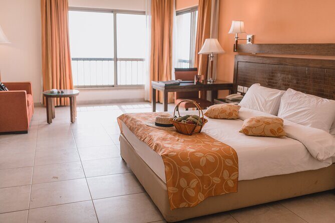 Jordan Weekend Getaway - Private ground time from Amman airport to your hotel