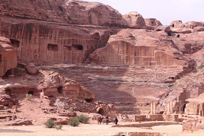 Literary tourism experience in Petra - Getting ready: fitness, shoes, and weather