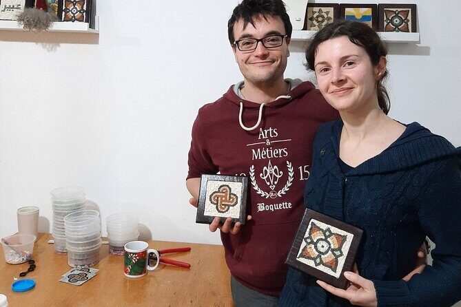 Mosaic Art Class in Amman - The workshop rhythm: from tile placement to calm focus