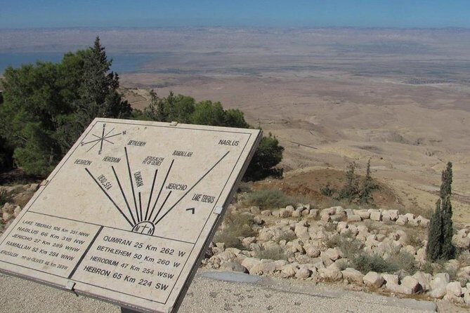 Panorama Jordan Tour 11 Day 10 Nights Tour - The Kings Highway ramp-up: Madaba, Mount Nebo, Wadi Mujib viewpoints, Karak