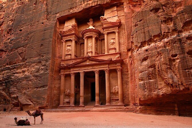 Petra And Little Petra Full Day Tour From Amman - The return to Amman: timing for your evening plans
