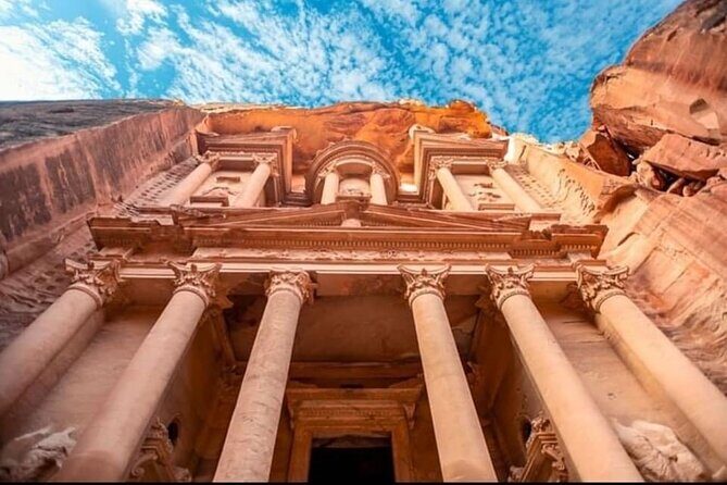 Petra Full-Day Private Tour From Amman - Inside Petra: staying in control when sellers crowd the path