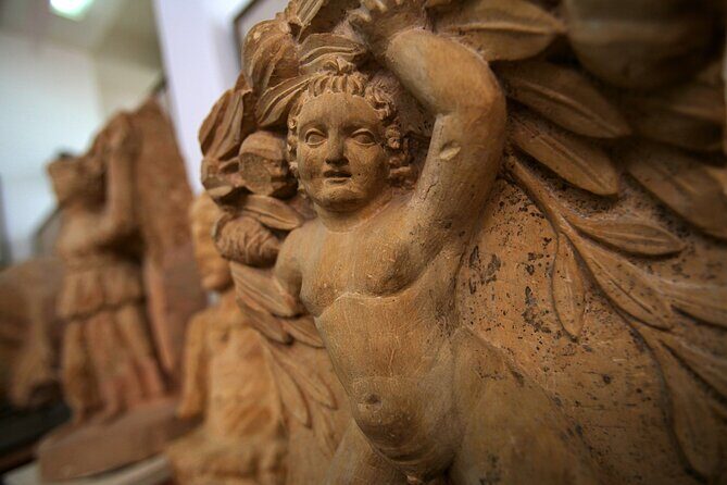 Private Amman City Sightseeing with Optional Arabic Mezze Lunch and Turkish Bath - Amman Citadel: Hercules Temple Views and the Archaeological Museum