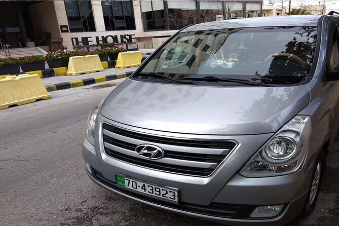Private Arrival Transfer: Amman Airport to Petra Hotels - On-Board Wi‑Fi and Air Conditioning: Small Comforts That Pay Off