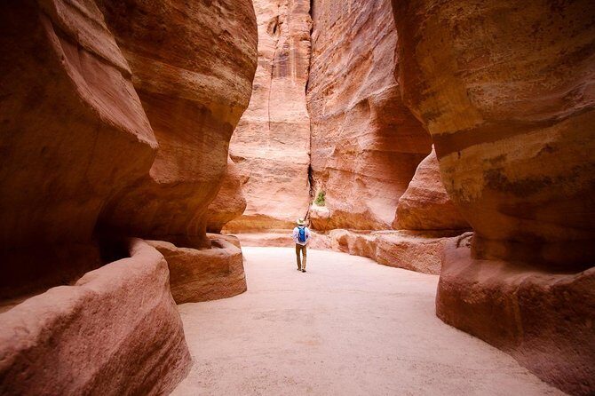 Private Day Trip to Petra and Wadi Rum with Lunch from Aqaba City - Price and Value: What $325 Covers (and Why It Can Be Fair)