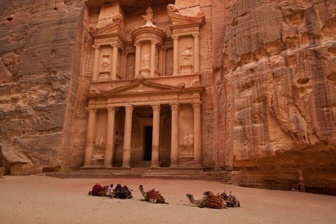 Private Day Trip to Petra From Amman - Arrival at Wadi Musa and the Petra visitor area: start efficient, not frantic