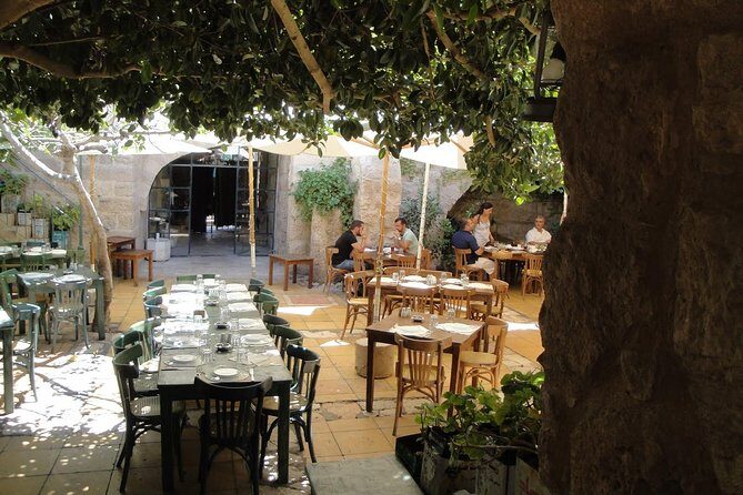 Private Madaba Haret Jdoudna Restaurant Lunch or Dinner from Amman - Key points at a glance