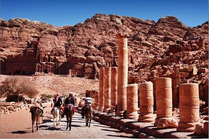 Private Petra Day Trip Including Amman Sightseeing from Amman - Amman on the return: Citadel views and downtown atmosphere