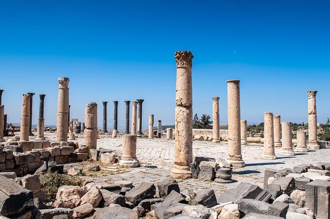 Private Tour: Jerash and Umm Qais Day Trip from Amman - The Oval Plaza and Hippodrome: where Roman city life shows up
