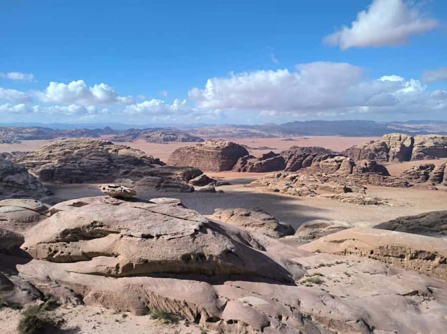 Wadi Rum: 2-Hour Jeep Tour with Bedouin Tea - Little Bridge: The Tea Break, Free Time, and a Bit of Shopping