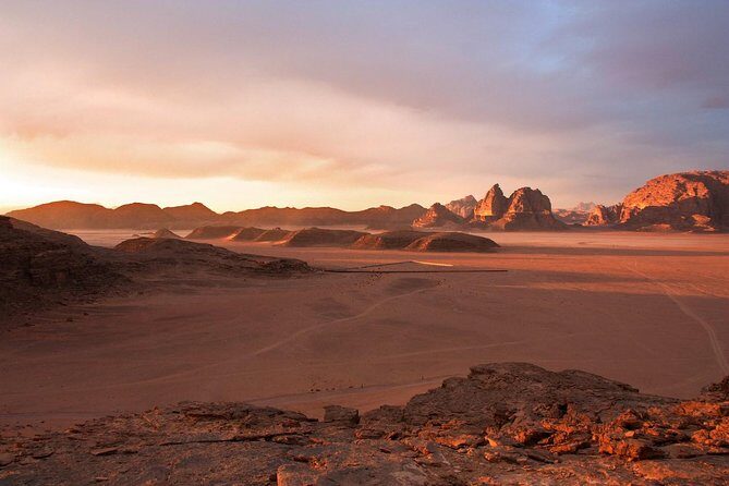 WADI RUM JEEP TOUR WITH ACCOMMODATION | The Jordanian Mappers - Wadi Rum Movie Sites From a 4x4 Viewpoint