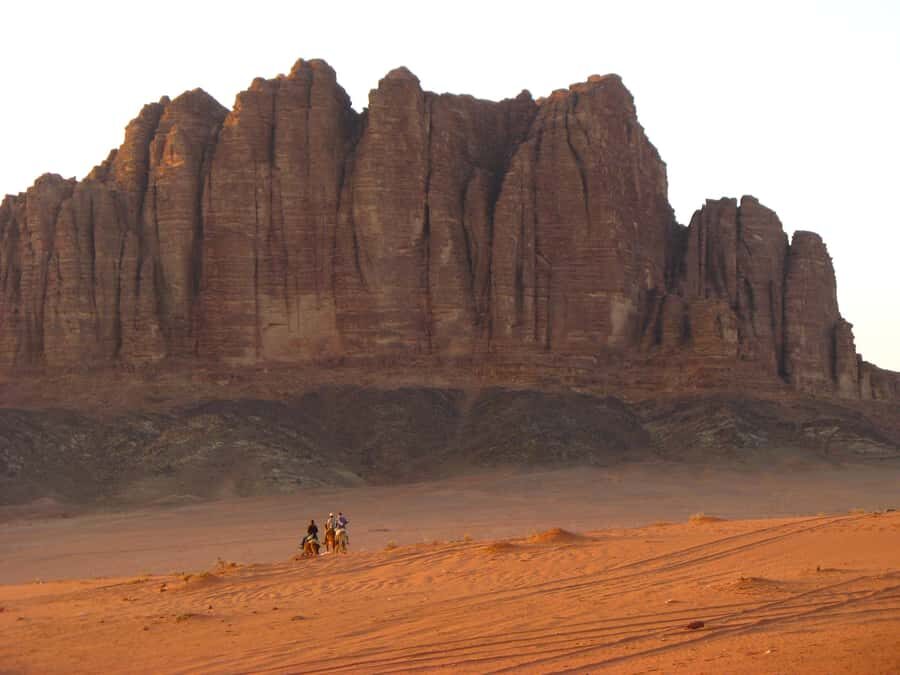 Wadi Rum: Scenic 2 Hour Jeep Tour or Sunset Jeep Experience - From Pickup to First Tracks: How the Tour Starts