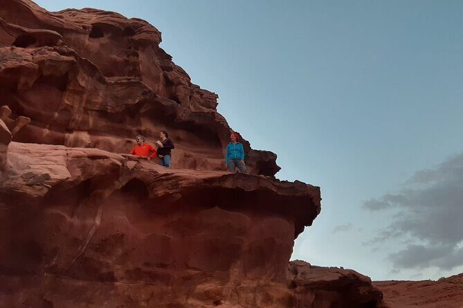 wadirum bedouintrips 4 hours - Bridges and doorways: Umm Frouth Bridge and Lawrence House